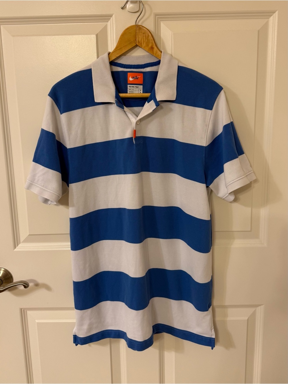 Nike Men’s Dri-Fit Polo Shirt Medium Blue White Stripe Logo EUC Golf Sports